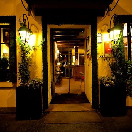 Hotel De La Tulipe Paris Exterior photo